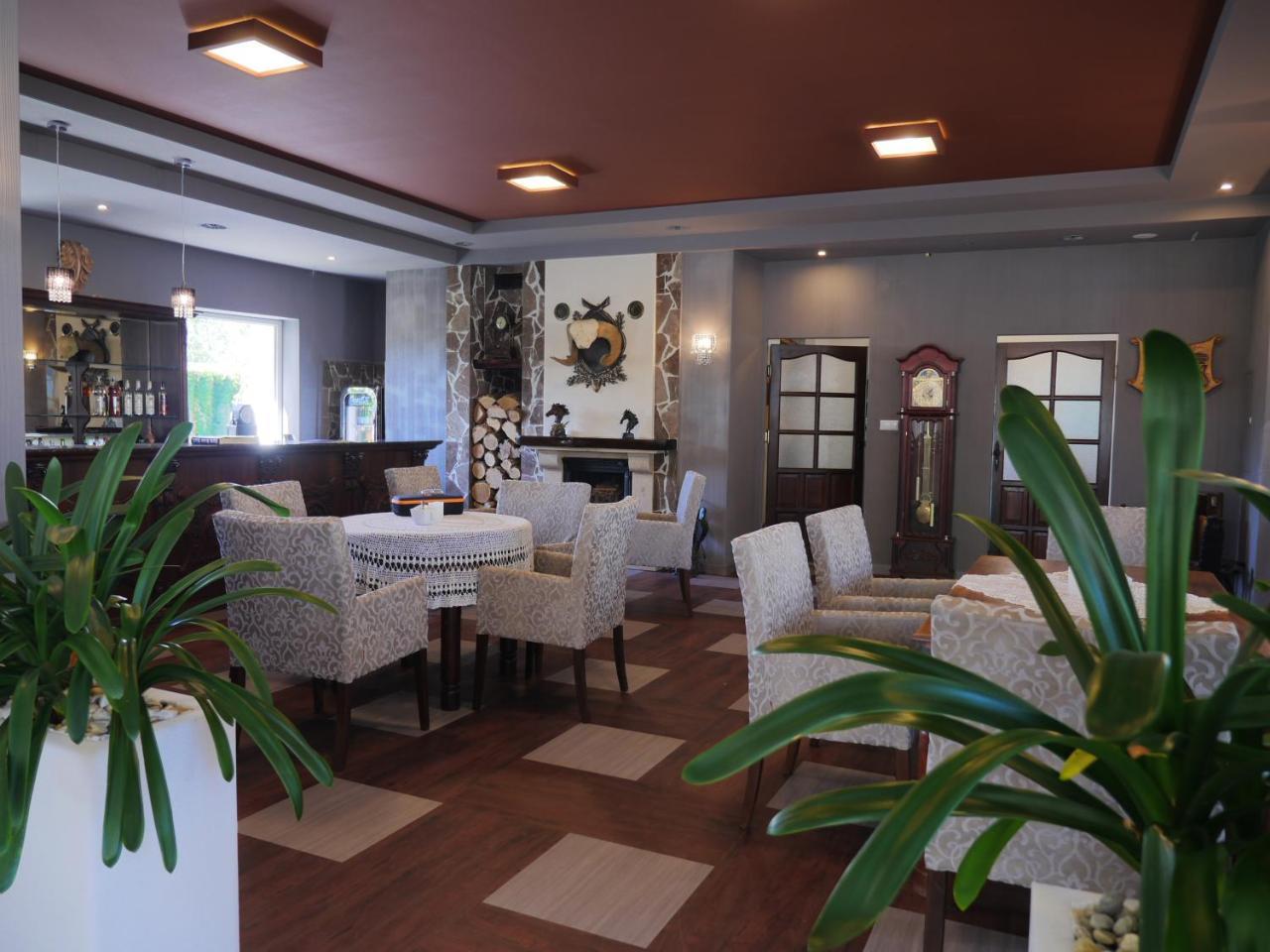 Hotel Dwor